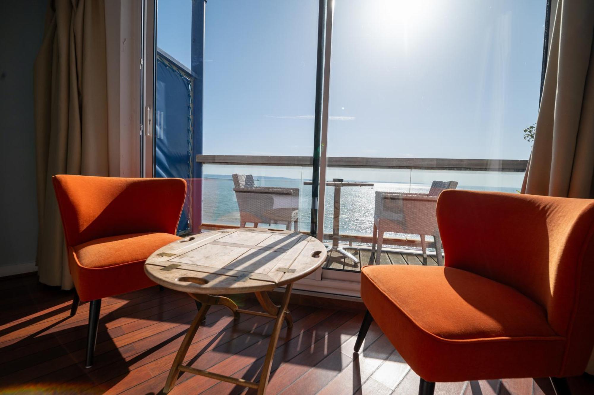 Logis Hotel - La Petite Rade Le Havre Exterior photo